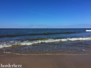 Wellen am Strand von Wenningstedt