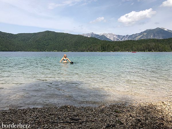 Eibsee baden mit Hund