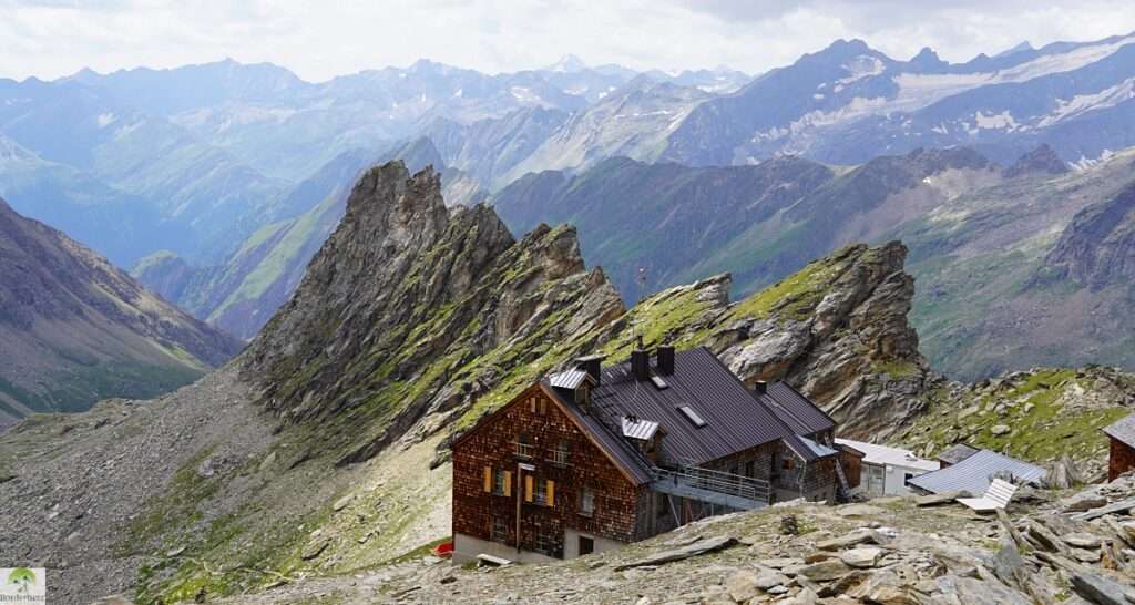 Tourendatenbank - Tourenportal alle Wanderungen im Überblick 1 huettenportal borderherz header