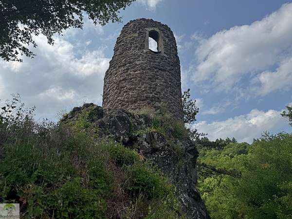 Wandern im EdelSteinLand: 3 Traumschleifen um Idar-Oberstein 23 nahe felsen weg 09
