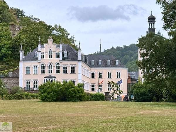 Traumpfade am Rhein: 2 Touren für's Wochenende 28 schloss sayn