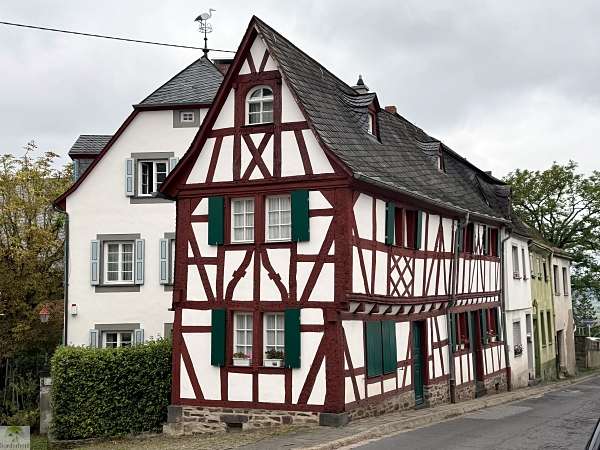 Aktiv unterwegs an der Moselschiefer-Straße - Wandern und Radfahren 46 Moselschiefer-Straße wandern und radfahren Mosel Eifel Münstermaifeld