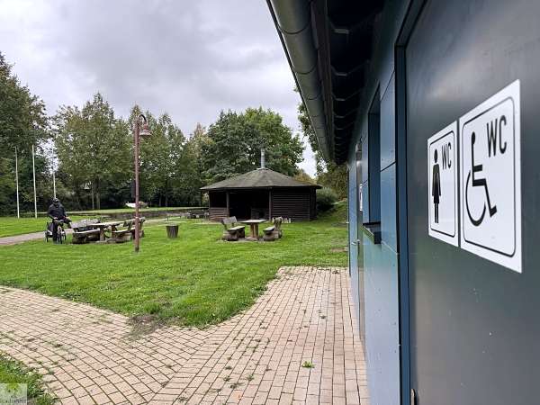 Aktiv unterwegs an der Moselschiefer-Straße - Wandern und Radfahren 44 Moselschiefer-Straße wandern und radfahren Mosel Eifel Maifeld-Radweg