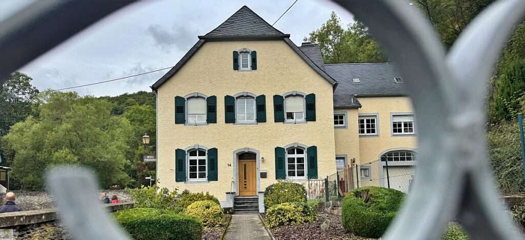 Moselschiefer-Straße Wohnmobil Monreal
