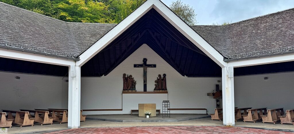 Aktiv unterwegs an der Moselschiefer-Straße - Wandern und Radfahren 38 wallfahrtskirche maria martental header