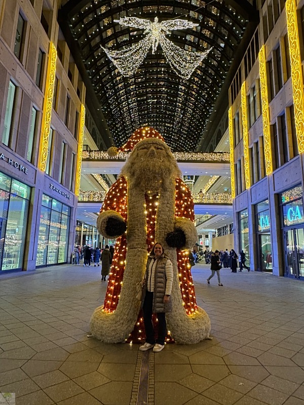 6 traumhafte Weihnachtsmärkte in Berlin und die Top-Sehenswürdigkeiten, die du gleich mit besuchen kannst 3 Weihnachtsmärkte in Berlin Sehenswürdigkeiten Mall of Berlin Weihnachten