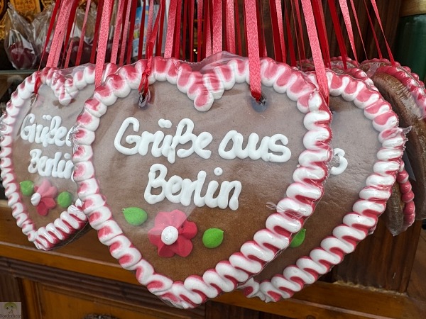 6 traumhafte Weihnachtsmärkte in Berlin und die Top-Sehenswürdigkeiten, die du gleich mit besuchen kannst 33 Weihnachtsmarkt Spandau