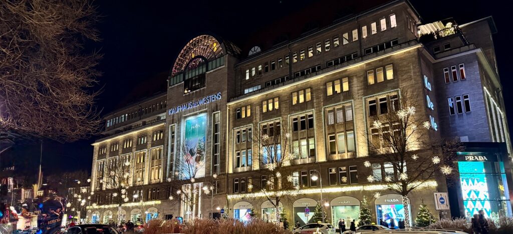 6 traumhafte Weihnachtsmärkte in Berlin und die Top-Sehenswürdigkeiten, die du gleich mit besuchen kannst 29 Weihnachtsmaärkte in Berlin Kadewe