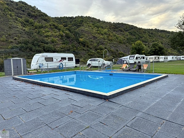 Insta Community Camp Häppy Life Burgen Borderherz Outdoortrails