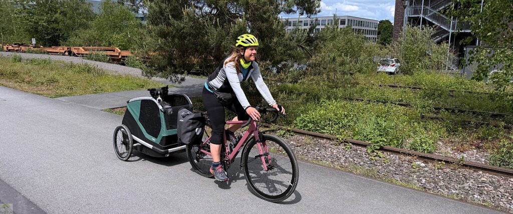 Radfahren mit Hund im radrevier.ruhr | Tourentipps & Thule Hundeanhänger Test 17 Radfahren mir Hund im Ruhrgebiet Hundeanhänger Thuls