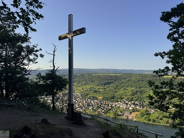 Moselsteig mit Hund: Fünf Wandertage rund um Wolf an der Mosel 40 Moselsteig Etappe 11 mit Hund