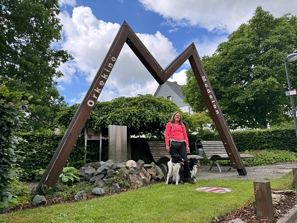 Urlaub mit Hund im Sauerland: 3 Wanderungen und hundefreundliche Unterkünfte 3 Urlaub mit Hund im Sauerland Orketalrundweg