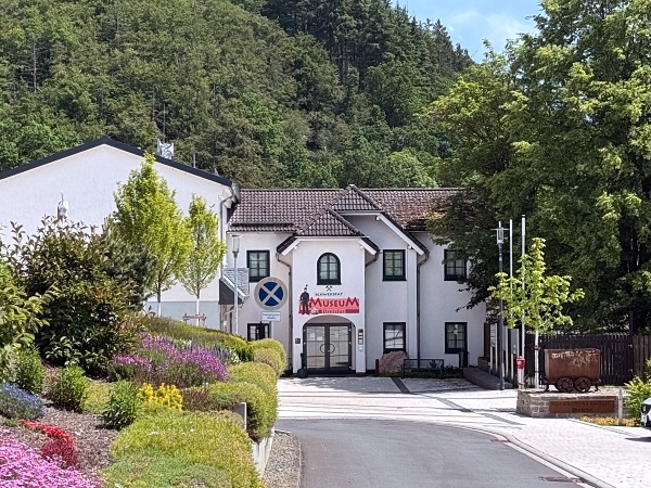Urlaub mit Hund im Sauerland: 3 Wanderungen und hundefreundliche Unterkünfte 14 Urlaub mit Hund im Sauerland Orketalrundweg