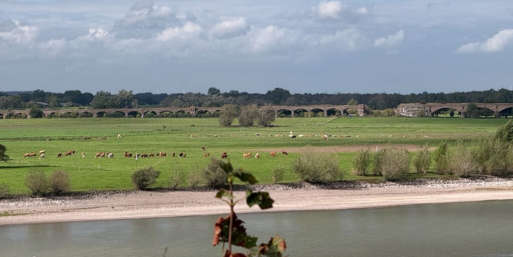 Römer-Lippe-Route: Meine Tipps für eine abwechslungsreiche Radreise durch NRW von Detmold nach Xanten 66 alte Rheinbrücke