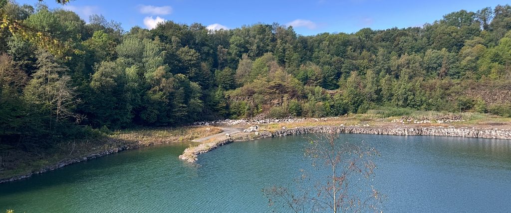 See im ehemaligen Basaltsteinbruch im Basaltpark Bad Marienberg