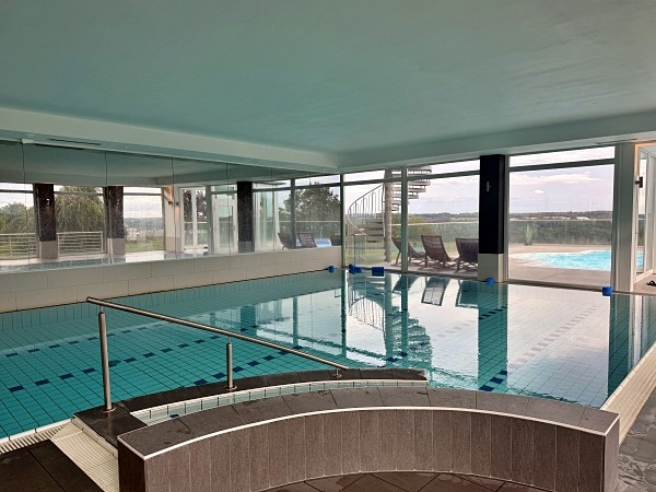 wildparkhotel bad marienberg schwimmbad